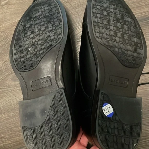 Men’s George Classic Black Dress Shoes, Size 10.5 W - Picture 5 of 5